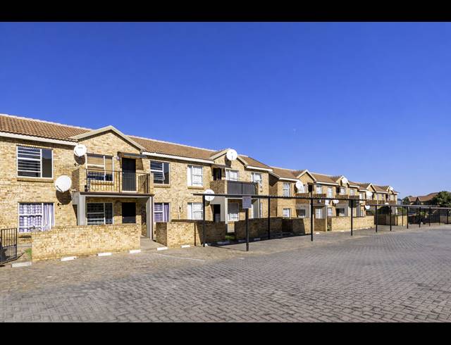 2 BEDROOM APARTMENT FOR SALE IN HONEYPARK